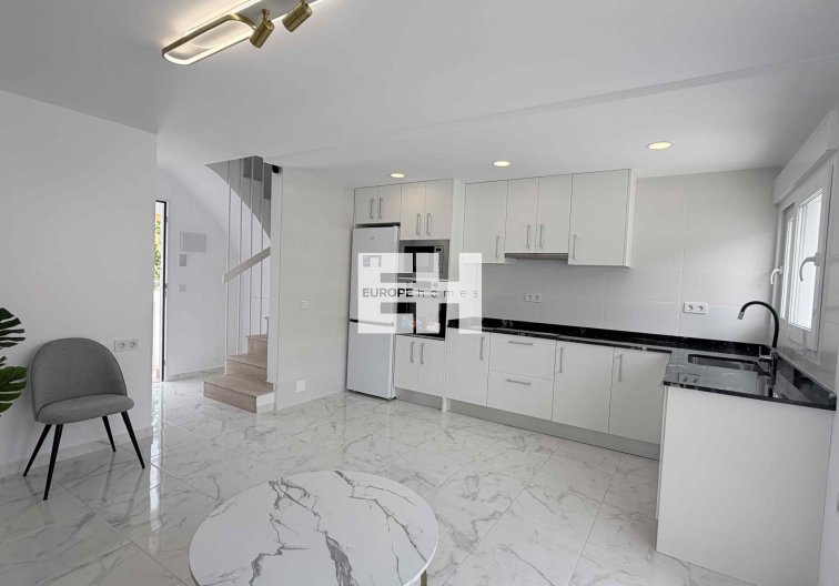 Segunda mano - town house - Torrevieja - Costa Blanca