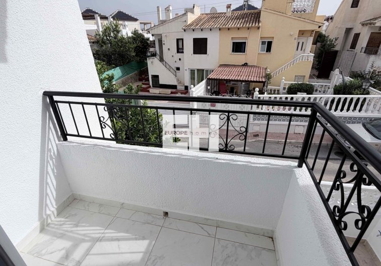 Segunda mano - town house - Torrevieja - Costa Blanca
