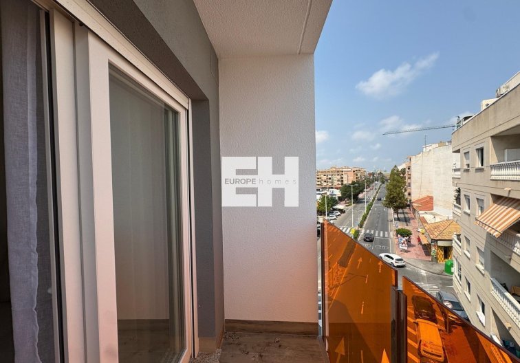 Segunda mano - Apartamento  - Torrevieja - Centro