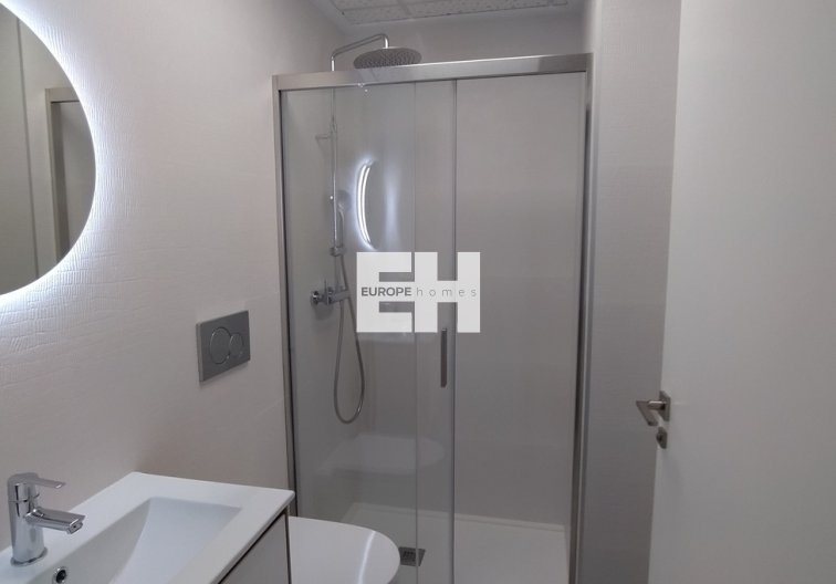 Segunda mano - Apartamento  - Torrevieja - CENTRE PLAYA DEL CURA LAS PISCINAS