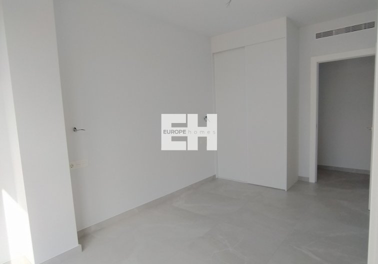 Segunda mano - Apartamento  - Torrevieja - CENTRE PLAYA DEL CURA LAS PISCINAS