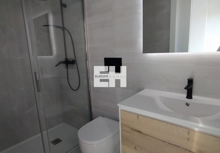 Segunda mano - Apartamento  - Torrevieja - CENTRE PLAYA DEL CURA LAS PISCINAS