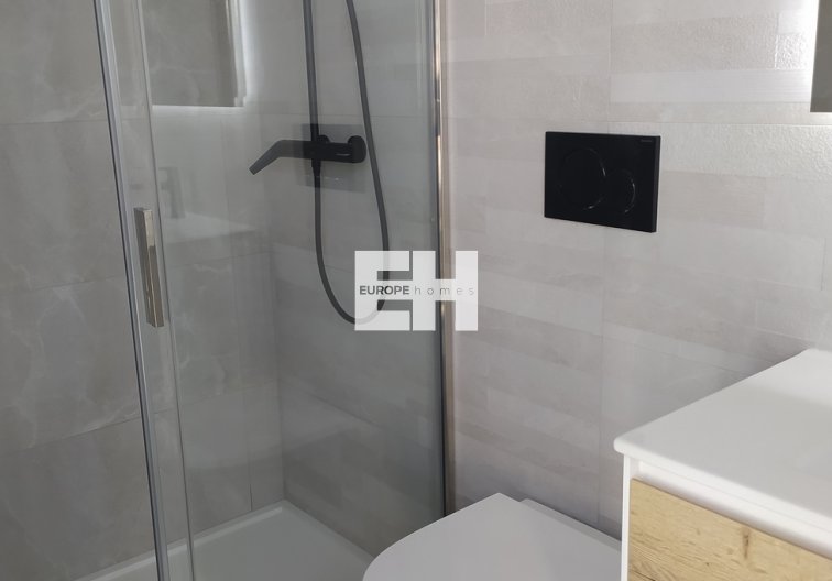 Segunda mano - Apartamento  - Torrevieja - CENTRE PLAYA DEL CURA LAS PISCINAS