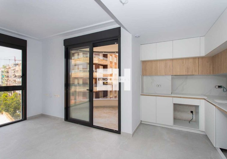 Segunda mano - Apartamento  - Torrevieja - CENTRE PLAYA DEL CURA LAS PISCINAS