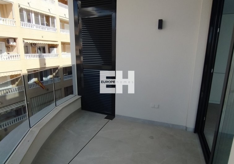 Segunda mano - Apartamento  - Torrevieja - CENTRE PLAYA DEL CURA LAS PISCINAS