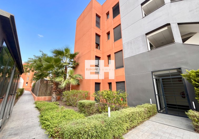 Segunda mano - Apartamento  - Villamartin - Costa Blanca