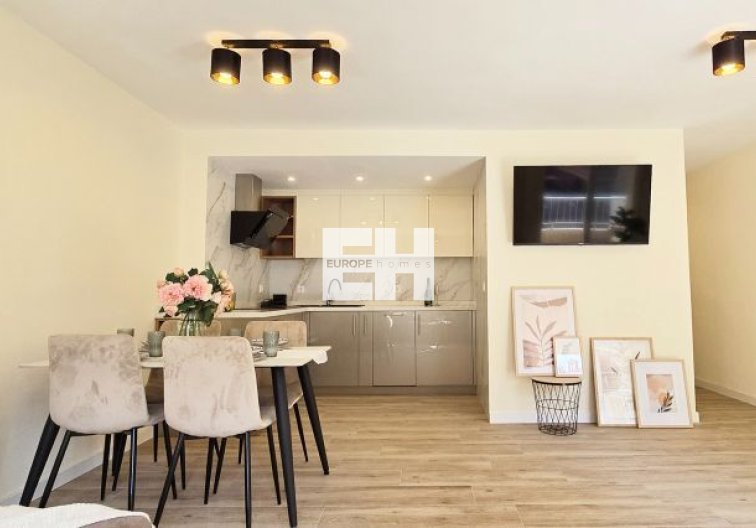 Segunda mano - Apartamento  - Torrevieja - Centro