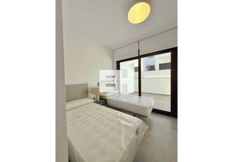 Segunda mano - Apartamento  - Orihuela - Urbanización Perla Del Mar