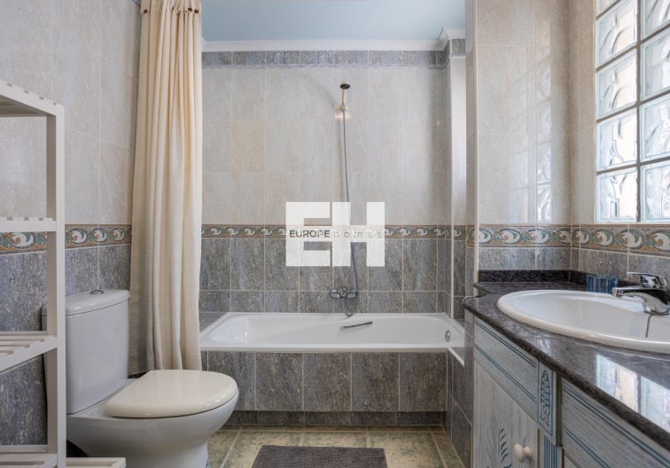 Segunda mano - villa - Guardamar del Segura - Costa Blanca