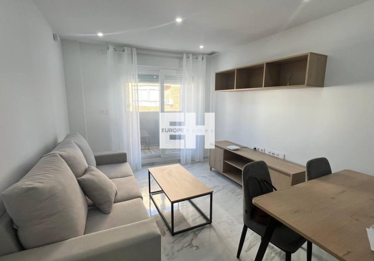 Segunda mano - Apartamento  - Torrevieja - Parque De Las Naciones