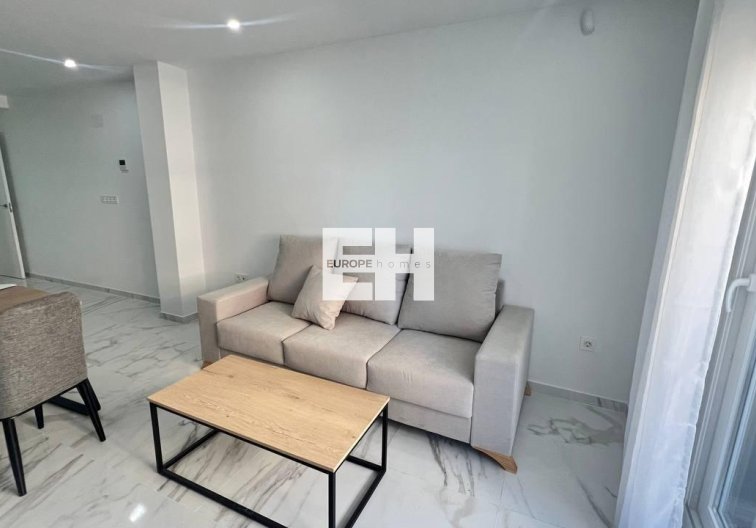 Segunda mano - Apartamento  - Torrevieja - Parque De Las Naciones