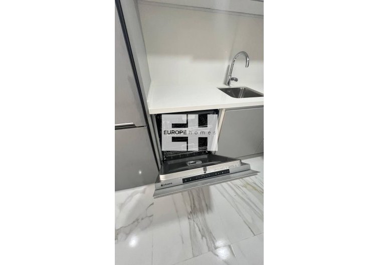 Segunda mano - Apartamento  - Torrevieja - Parque De Las Naciones