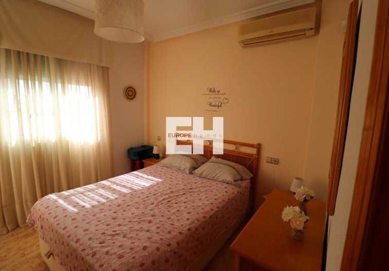 Segunda mano - villa - Villamartin - Costa Blanca