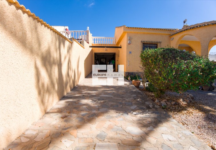 Segunda mano - villa - La Siesta - Costa Blanca