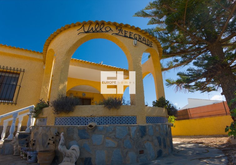 Segunda mano - villa - La Siesta - Costa Blanca