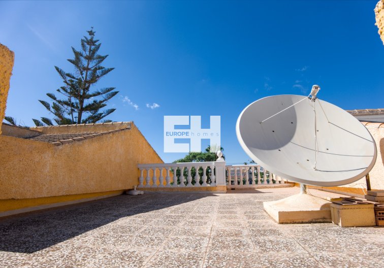 Segunda mano - villa - La Siesta - Costa Blanca