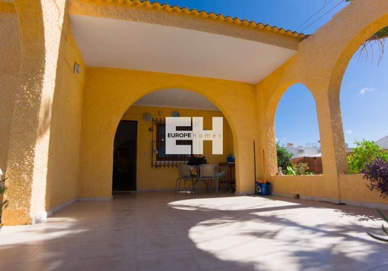 Segunda mano - villa - La Siesta - Costa Blanca