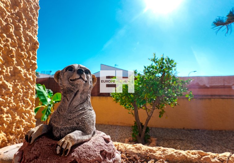 Segunda mano - villa - La Siesta - Costa Blanca