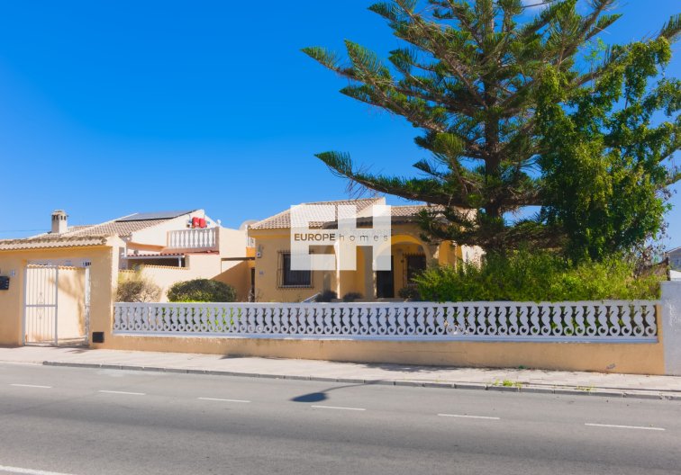 Segunda mano - villa - La Siesta - Costa Blanca