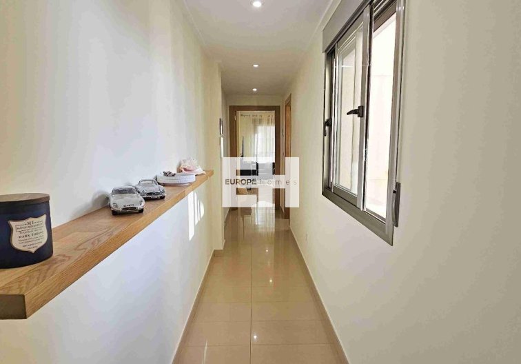 Segunda mano - Apartamento  - Torrevieja - Estacion De Autobuses