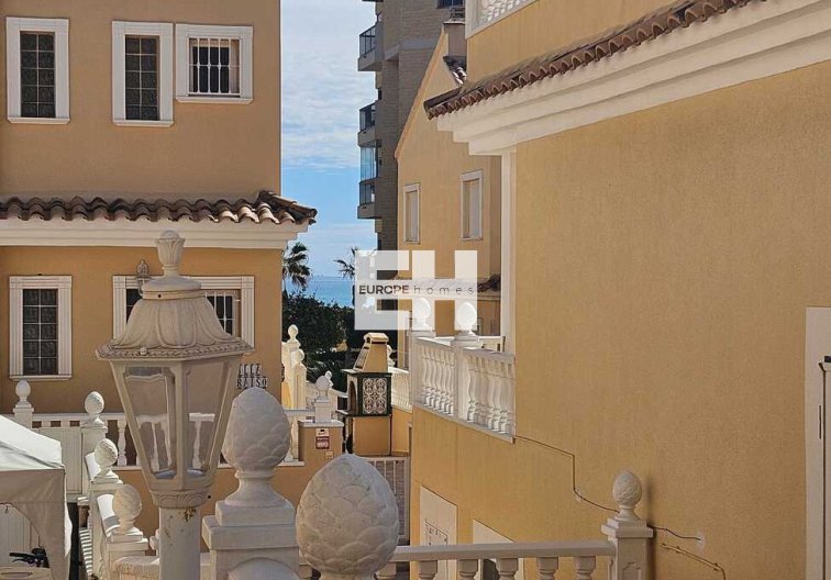 Segunda mano - villa - Guardamar del Segura - Campomar