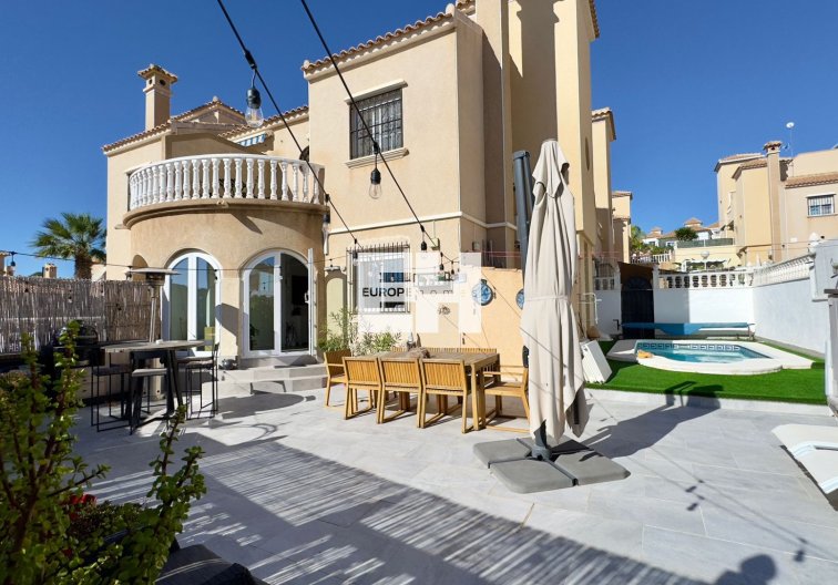 Resale - villa - Orihuela Costa - Costa Blanca