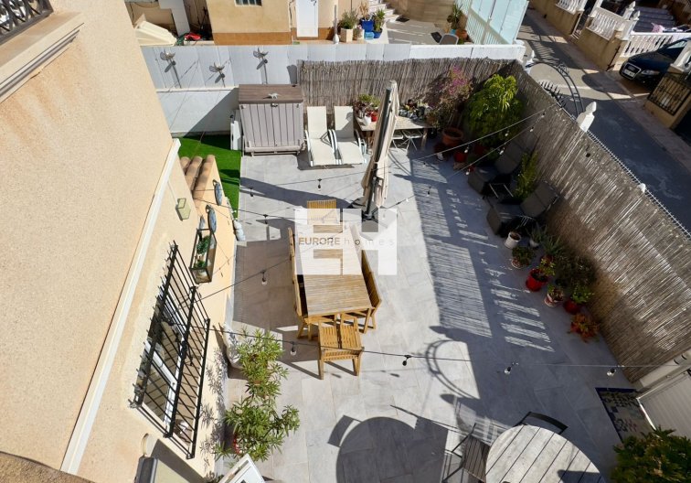 Resale - villa - Orihuela Costa - Costa Blanca