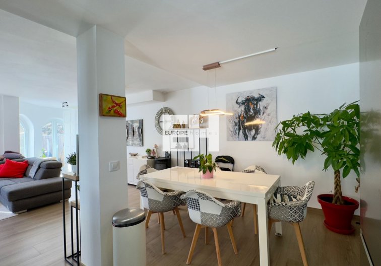 Resale - villa - Orihuela Costa - Costa Blanca