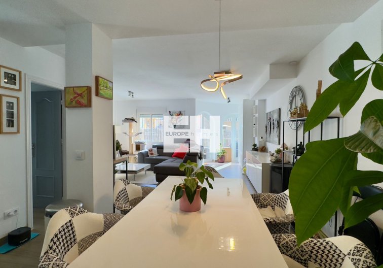 Resale - villa - Orihuela Costa - Costa Blanca