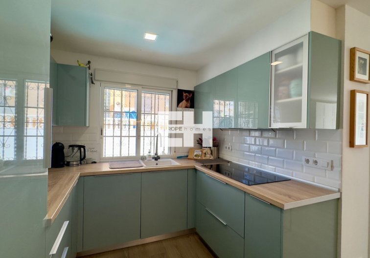 Resale - villa - Orihuela Costa - Costa Blanca