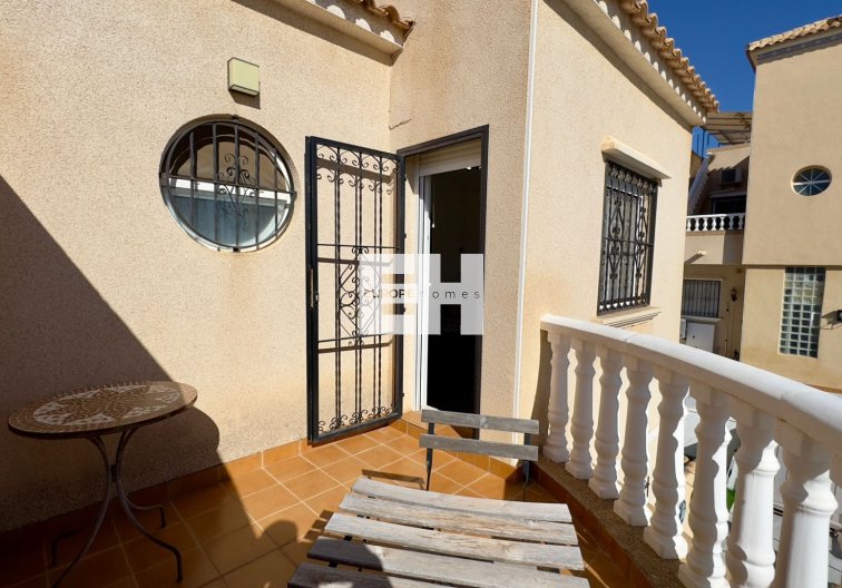 Resale - villa - Orihuela Costa - Costa Blanca