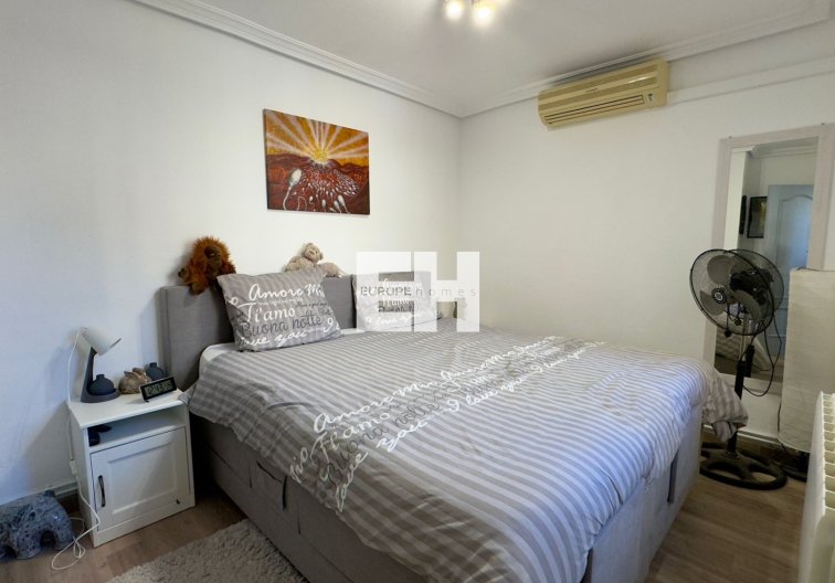 Resale - villa - Orihuela Costa - Costa Blanca