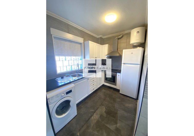 Segunda mano - villa - La Zenia - Costa Blanca