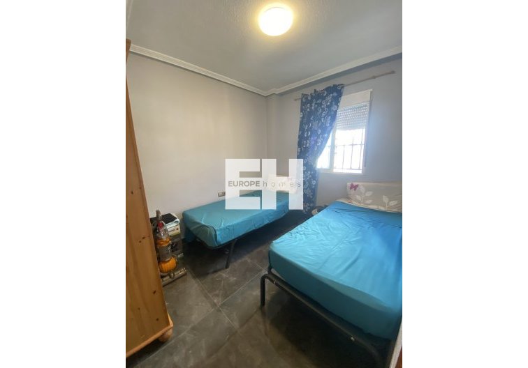 Segunda mano - villa - La Zenia - Costa Blanca