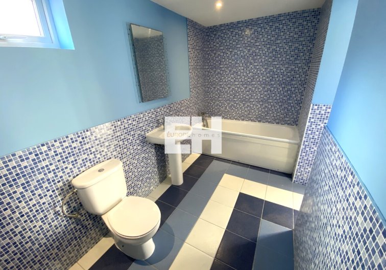 Segunda mano - villa - La Zenia - Costa Blanca