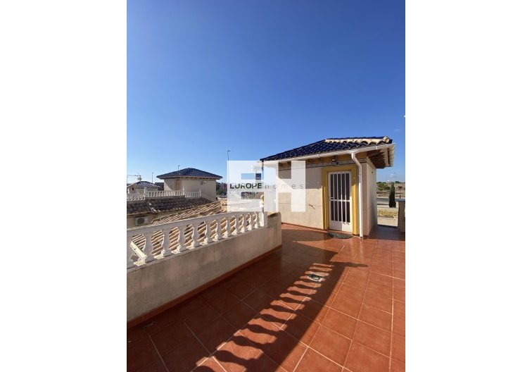 Segunda mano - villa - La Zenia - Costa Blanca
