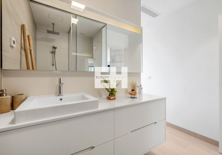 Segunda mano - Apartamento  - Orihuela - Inland