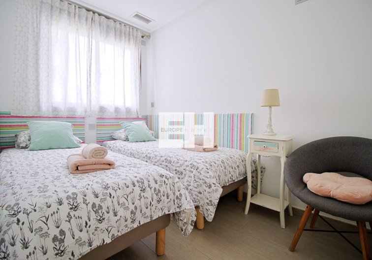 Segunda mano - Apartamento  - Pilar de la Horadada - Torre de la Horadada