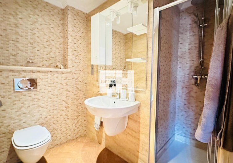 Revente - Appartement - Torrevieja - Centro