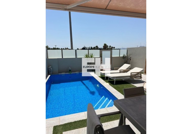 Revente - villa - Daya Vieja - Costa Blanca