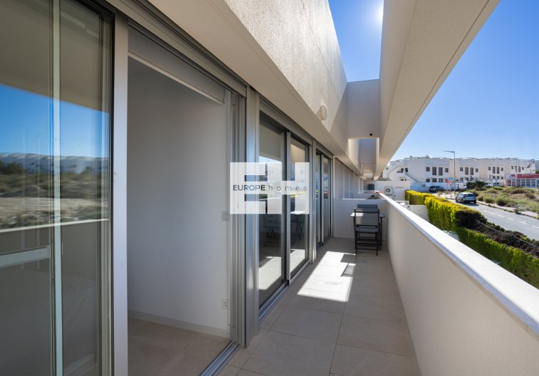 Segunda mano - Apartment Penthouse - Torrevieja - Los Balcones 