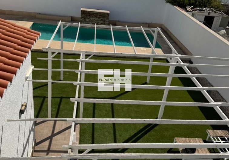 Segunda mano - villa - Torrevieja - Costa Blanca