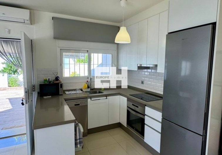 Segunda mano - villa - Torrevieja - Costa Blanca