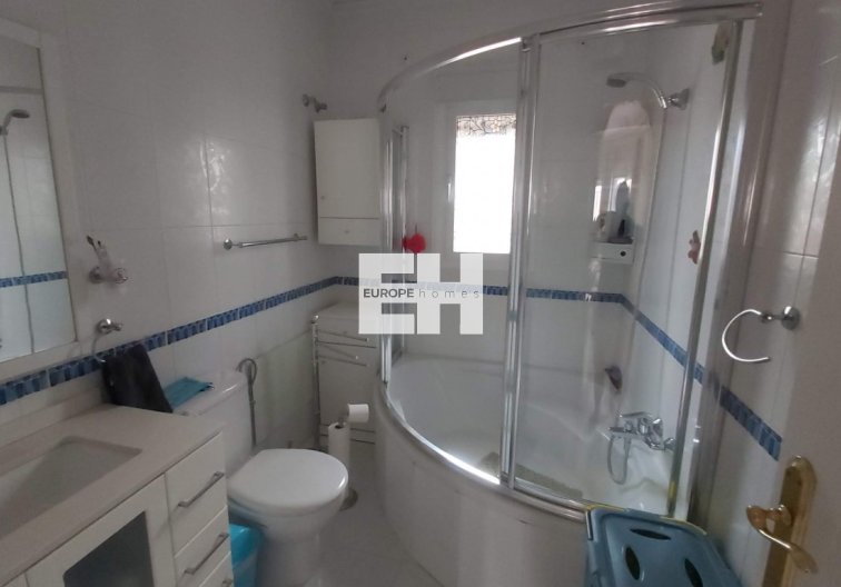 Segunda mano - villa - Benimar - Costa Blanca