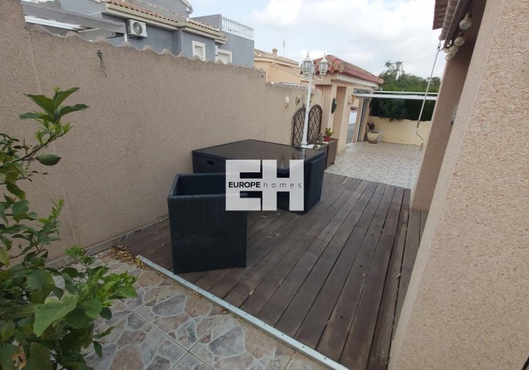 Segunda mano - villa - Benimar - Costa Blanca