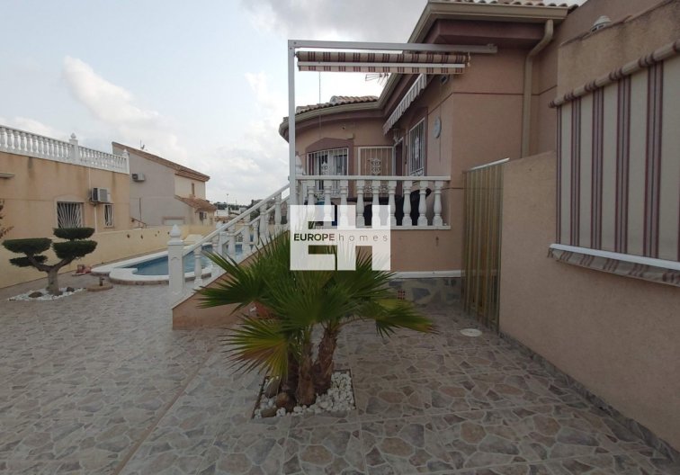 Segunda mano - villa - Benimar - Costa Blanca