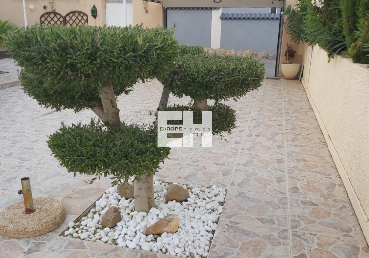 Segunda mano - villa - Benimar - Costa Blanca