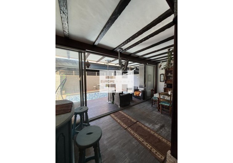 Herverkoop - town house - Torrevieja