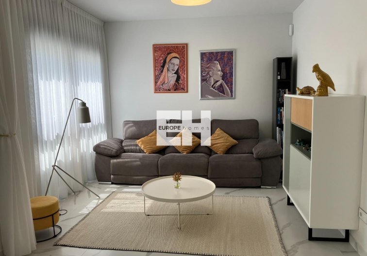 Segunda mano - Bungalow - San Miguel de Salinas - Las Colinas