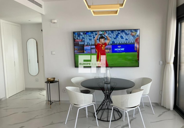 Segunda mano - Bungalow - San Miguel de Salinas - Las Colinas